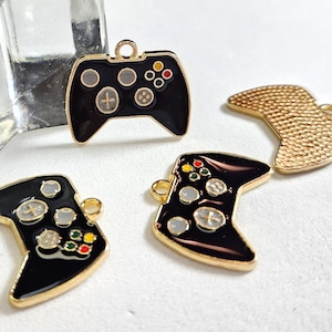 1 Pc Gold Trimmed Video Game Controller Charm, 3D Joypad Pendant, DIY Jewelry Making