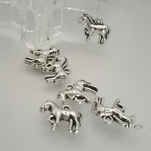 Petite Standing Horse Charms , Very Petite Western Charm, One Sided Charms / Pendants Zinc Alloy- 14x17mm  1, 5, 10, 20 pc lots
