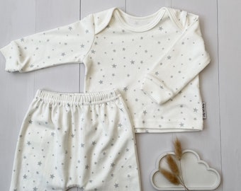 Star Baby Lounge Set in Milk White with T-shirt and Bottoms  - Organic Cotton Gift for Newborns