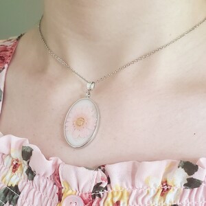 Pressed Daisy Flower Necklace | Handmade Necklace