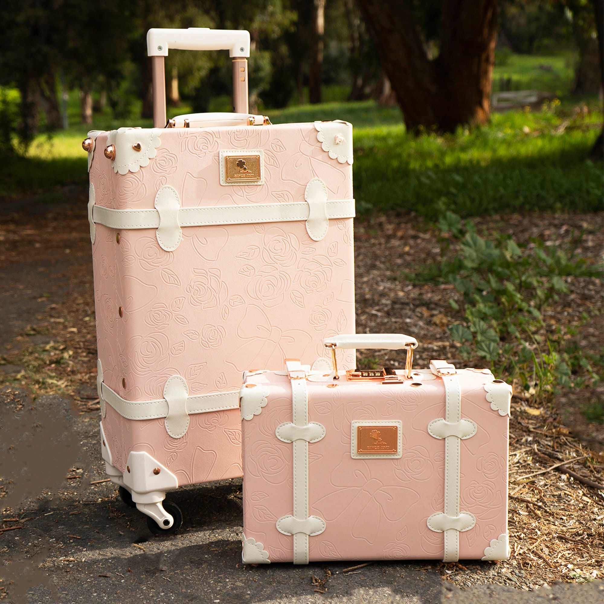 Personalized Vintage Style Suitcase for Women Luggage Set -  Hong Kong