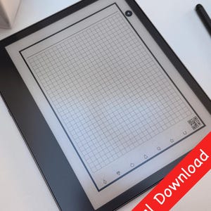Op de afbeelding: Een zwarte e-reader met een rasterpatroon dat op het scherm wordt weergegeven. Het scherm toont ook verschillende pictogrammen, waaronder een diamant, een hart, een bel, een druppel, een ster en een halve maan. De e-reader staat op een wit oppervlak. "Digitale download" staat in rode tekst onderaan de afbeelding.