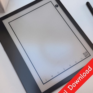 Puede incluir: Una tableta de dibujo digital negra con una pantalla blanca y un lápiz negro. La pantalla tiene un patrón de cuadrícula punteada y una fila de iconos en la parte inferior. El texto "Descarga digital" está en letras rojas sobre un fondo blanco.