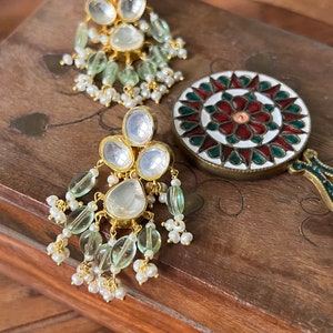 Boucles d&#39;oreilles en argent sterling avec perle de Kundan : bijoux indiens artisanaux, boucles d&#39;oreilles d&#39;anniversaire, collection festive, bijoux pour elle.