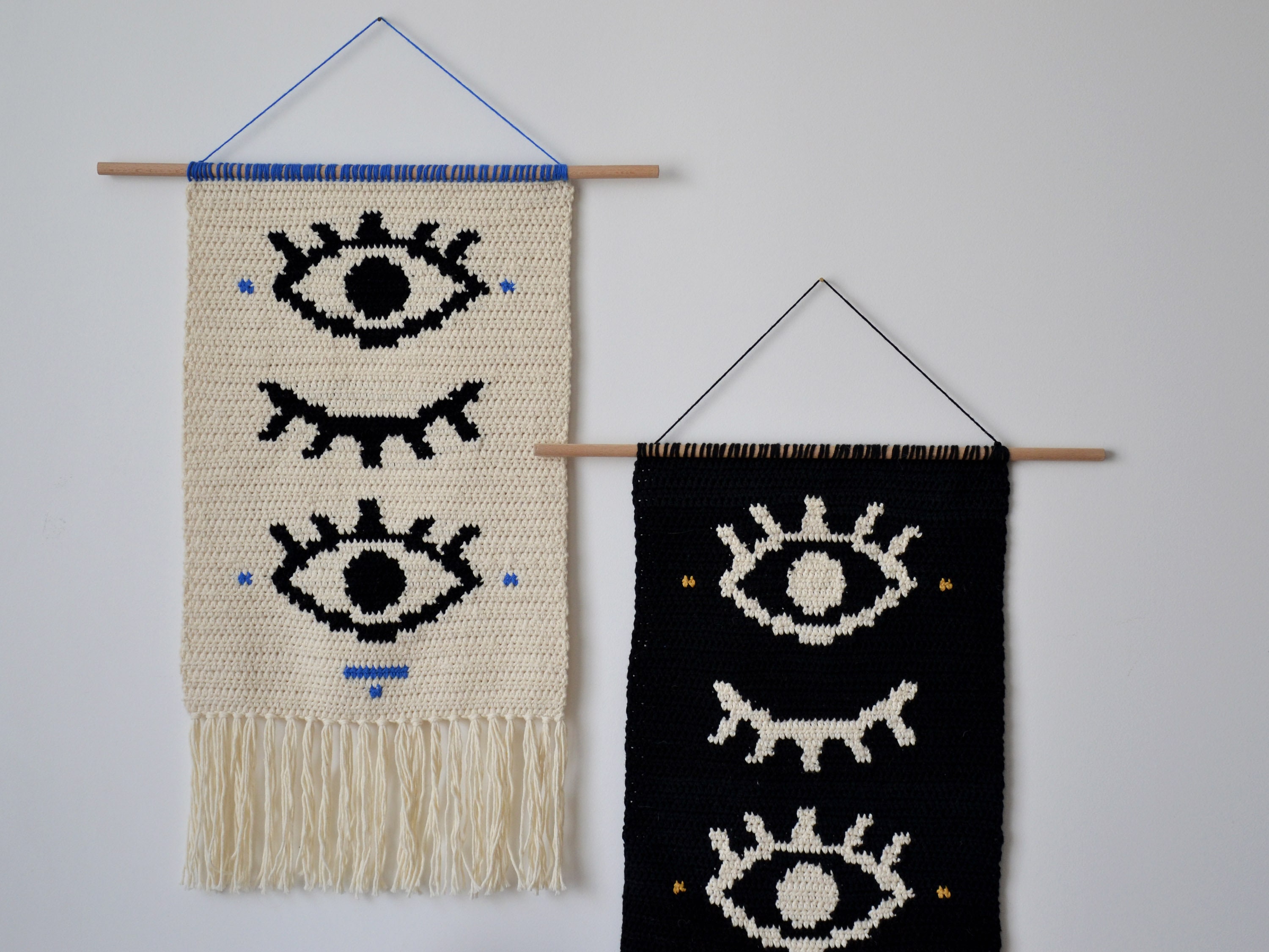 Suspension Murale Au Crochet Motif Oeil 42x66cm