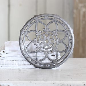 Vintage French Round Trivet, Pan Coaster or Display with Flower pattern. French Farmhouse Decor.