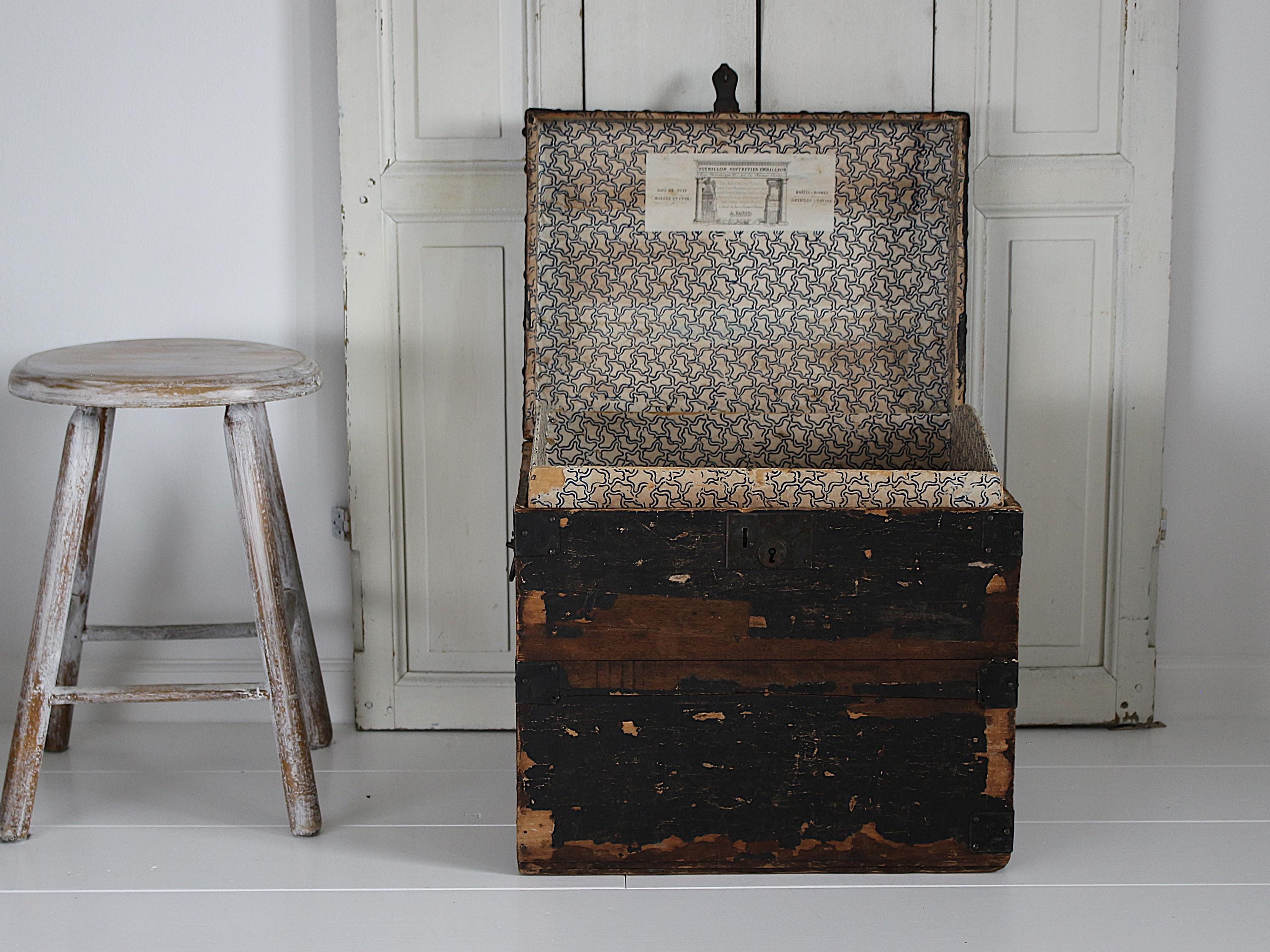 Antique travel trunk - Etsy 日本
