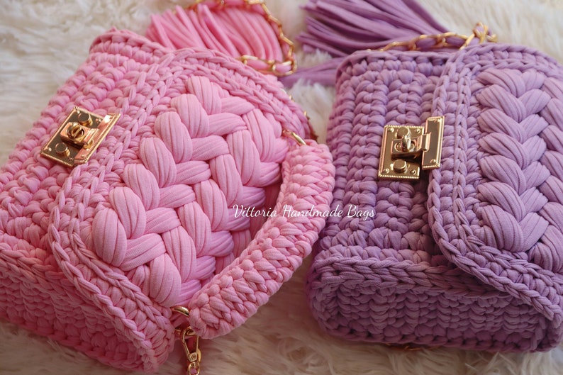 Borsa uncinetto gift for woman crochet bag bolso punto puff borsa fettuccia marshmellow bag bolso crochet idea regalo donna tshirt yarn bag immagine 4