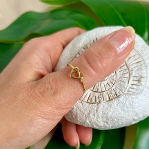 18k Gold Knotted Heart Ring: Adjustable Wire Band