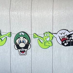 Luigi’s Mansion Banner & Table Decor