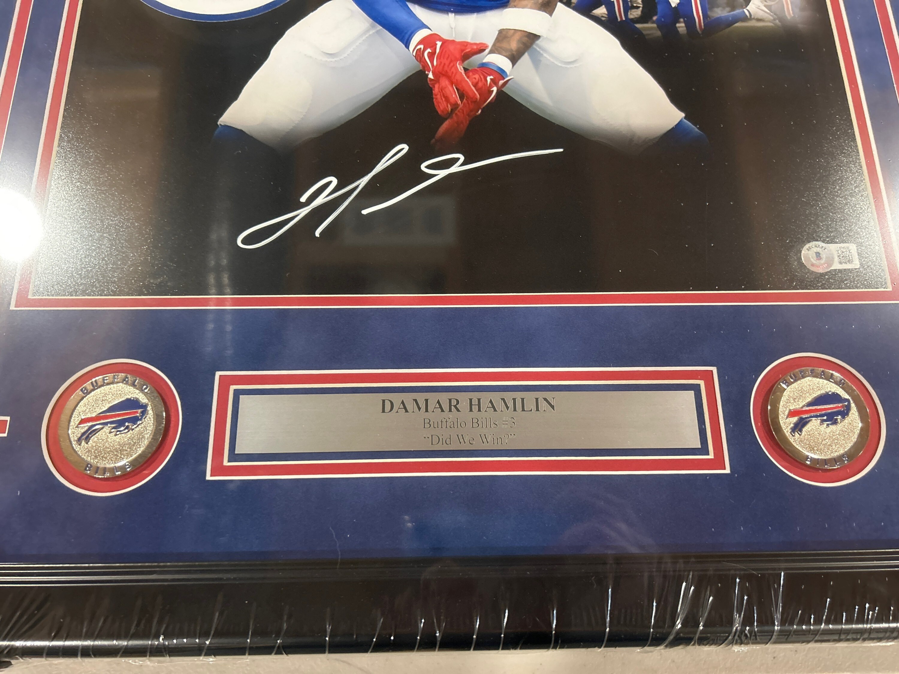 Damar Hamlin Autograph Signed Bills 16x20 Photo Black Framed Blue Suede ...