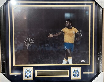 Pele Santos FC Brazil Signed 16x20 Photo PSA COA - Framed!