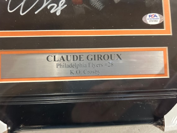 Claude Giroux Autographed Signed Jersey Philadelphia Flyers JSA COA