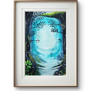 Fantastico acquerello di una foresta magica, foresta misteriosa con tempera e acquerello, fantastica decorazione della foresta