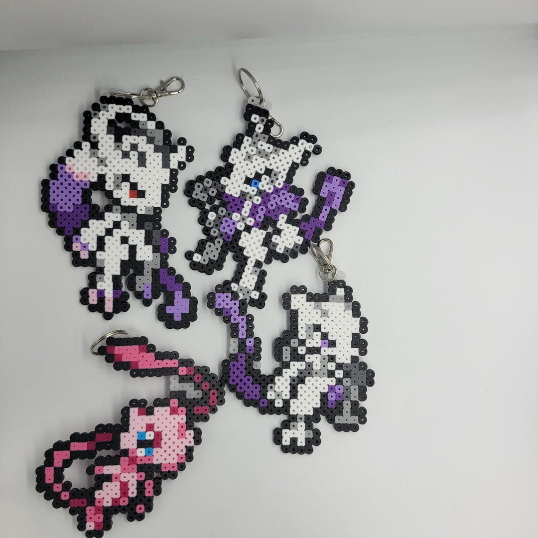 Mew and Mewtwo Keychains - Etsy
