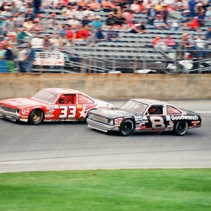 Vintage NASCAR Dale Earnhardt Sr. i Bobby Allison Negatyw wydruku