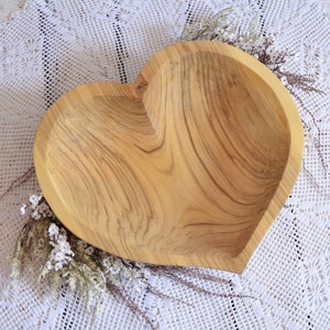 Heart shaped bowl for newborn photography, wooden bowl photo props, for photographers, sitter props