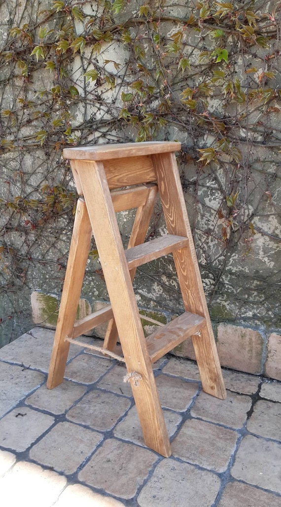 Escaleras madera para estudio fotografico