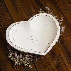 Heart shaped bowl for newborn photography, wooden bowl for photo session, studio props, sitter props
