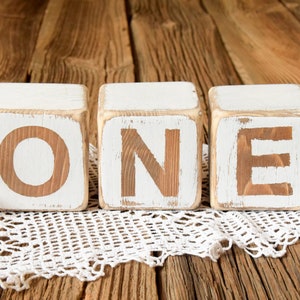 Cubos de madera "ONE", bloques de madera, accesorios para fotografía, fotografía de cumpleaños, accesorios para recién nacidos, sesión de fotos para niños