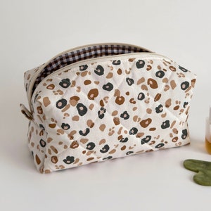 Makeup Bag Quilted, Leopard Makeup Bag, Makeup Pouch, Travel Makeup Bag, Cosmetic Bag, Brown Makeup Bag