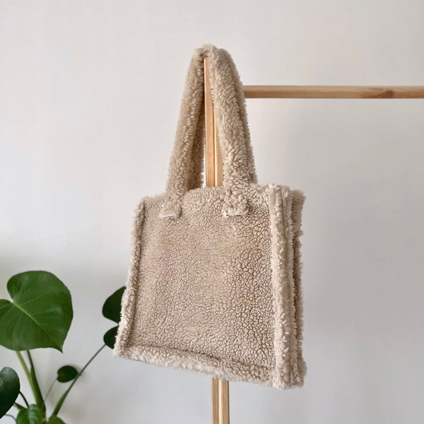 Sherpa Bag, Fluffy Tote Bag, Serpa Purse, Teddy Bag, Fuzzy Tote Bag, Fur Bag, Y2K Bag, Teddy Tote Bag, Furry Tote Bag, Shearling Bag