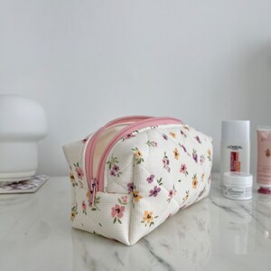 Quilted Makeup Bag, Floral Makeup Bag, Toiletry Bag Women, Quilted Cosmetic Bag, Small Makeup Bag, Makeup Pouch, Makeup Organizer image 9