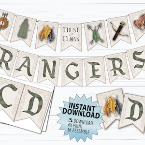 Puede incluir: Una pancarta imprimible con la palabra "Rangers" en una fuente medieval. La pancarta está decorada con imágenes de una figura encapuchada, un arco y una flecha, un caballo y hojas. El texto "Trust the Cloak" también está incluido en la pancarta. La pancarta está diseñada para una fiesta o evento.