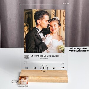 Custom Music Streaming Acrylic Plaque Gift - Personalized Melody Keepsake