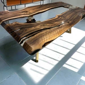 Walnut Wood Clear Epoxy Resin Dining Table,  Epoxy Table, Walnut Dining Table, Walnut Epoxy Table,  Clear Epoxy Table, Epoxy Resin Table