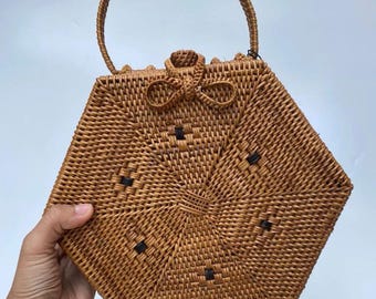 Bolso hexagonal de ratán tejido a mano – Bolso de mano de mimbre balinés – Bolso de verano bohemio de paja natural