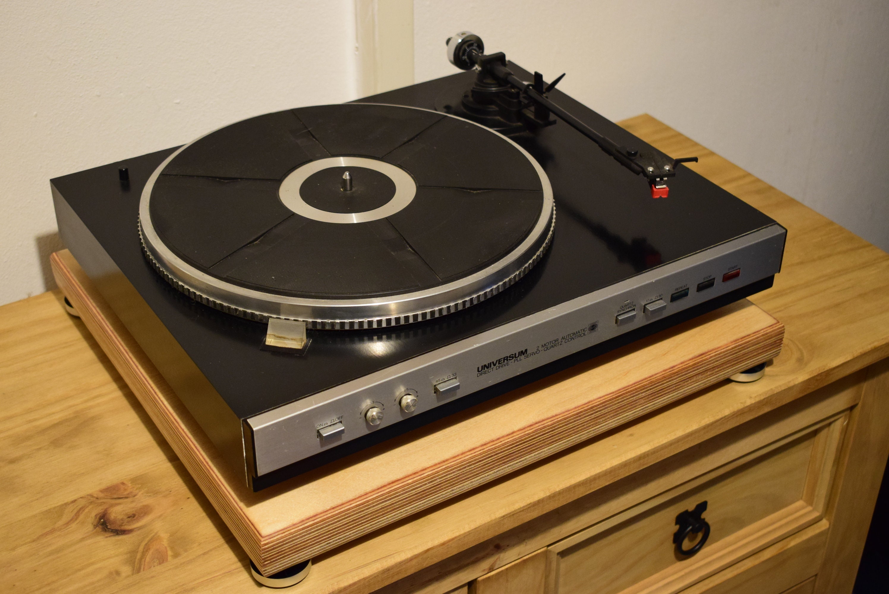 Absorber plate Bjarg Evo RP, Record Player Base, base specifically for record players, isolation platform height adjustable including bubble level