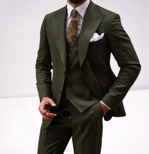 Ultra-stretch olive suit Semi-slim fit | HUGO | Shop Men's Semi-Slim Fit  Suits | Simons