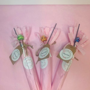 Embalagem de suplementos, pirulito, vela de faísca. Tubos de ensaio