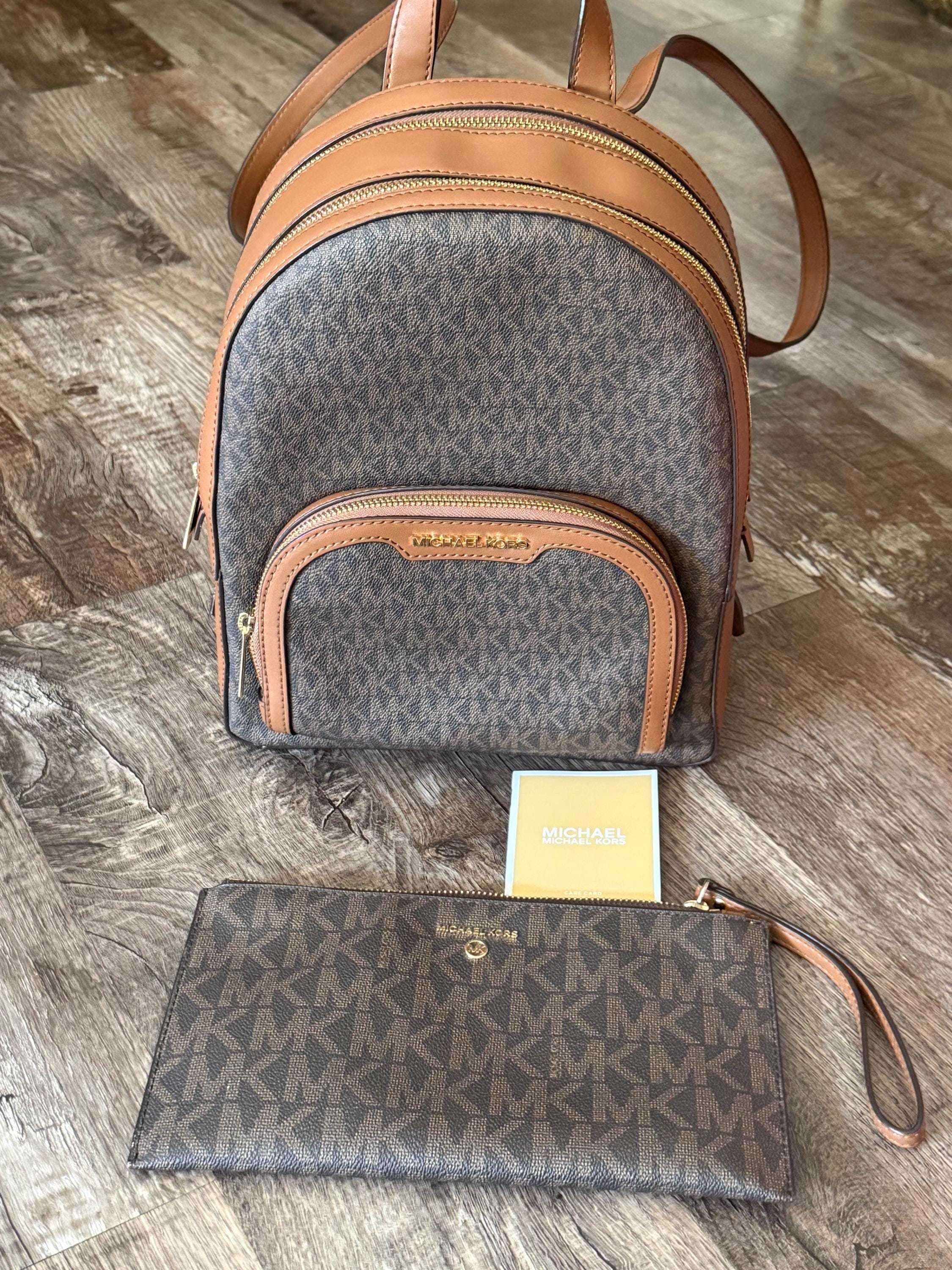 Authentic Michael Kors Backpack perfect for Fall? Michael Kors Rhea Medium Color-Block Signature Logo Backpack  main image 2