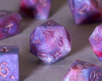 Arcane Wonders - Handmade dice, 7 piece set, tabletop