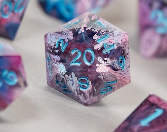 Blossoms - Handmade dice, 7 piece set, tabletop