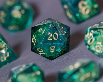 Green King - Handmade dice, 7 piece set, tabletop