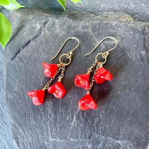 Coral Red Czech Flower Earrings, Petal Flower Earrings, Gold Chain Floral Dangles, Boho Flower Jewelry, Vintage Summer Beach Earrings