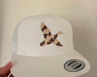 Embroidered Duck Camo Hat | White Snapback Trucker Cap