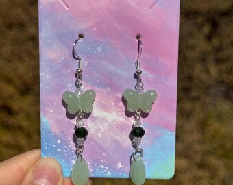 Pendientes colgantes de mariposa de jade plateado