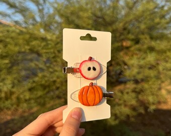 Horquillas para el pelo hechas a mano con forma de calabaza y manzana otoñal