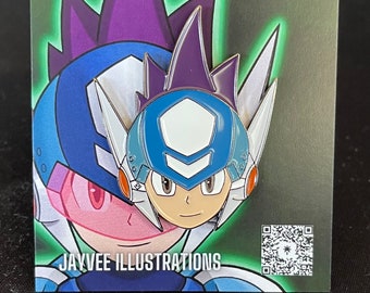 Può includere: Uno spillo in smalto blu e bianco con un personaggio dei cartoni animati con un casco blu e capelli viola. Il personaggio indossa un casco bianco con una visiera blu. Lo spillo è posizionato su uno sfondo verde e viola con il testo "JAYVEE ILLUSTRATIONS" in basso.