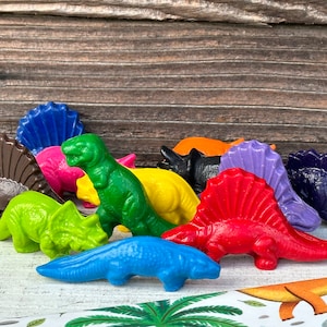 DINOSAUR CRAYONS for your Little Paleontologist in your life - Pretend Play - Educational Learning while having fun - Personalized Gift