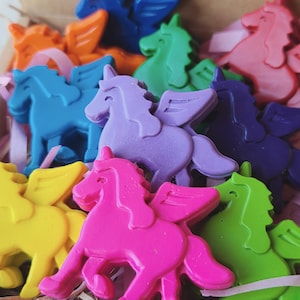 Crayones de unicornio - Regalo de unicornio - Crayones de colores naturales - Relleno de medias - Regalo para niñas - Recuerdos de fiesta de cumpleaños - Diversión para todas las edades