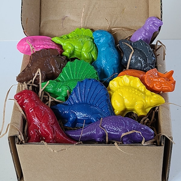 Dinosaur Crayons - Set of 12 Dino Crayons -  Natural Kids Gift - Kids Birthday Gift - Dino Easter Basket Toy - Gift for Children