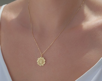Sunflower Necklace, Gold Filled Daisy Pendant, Minimalist Flower Jewelry
