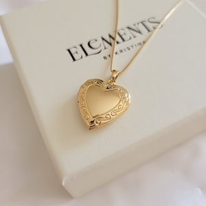 Gold Heart Locket Necklace. Gold Filled Locket Picture Necklace. Photo Memorial Heart Locket With Photo. Unique Minimalist Gift For Her