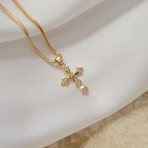 Gold Cross Necklace. Minimalist Protection Necklace. Dainty Gold Cross Pendant. Christian Jewelry. Religious Jewelry for Women. Gift For Her
