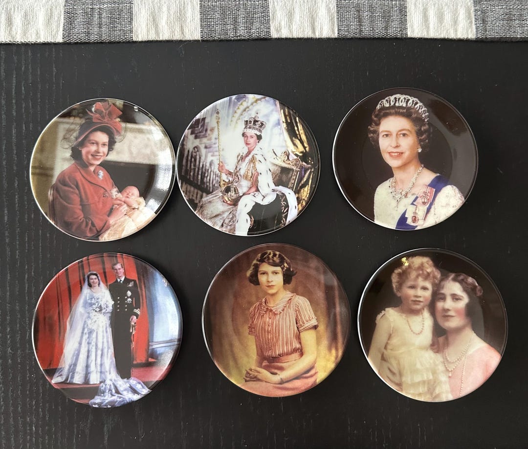 Royal Worcester Queen Elizabeth II Set of 6 Small Plates Golden